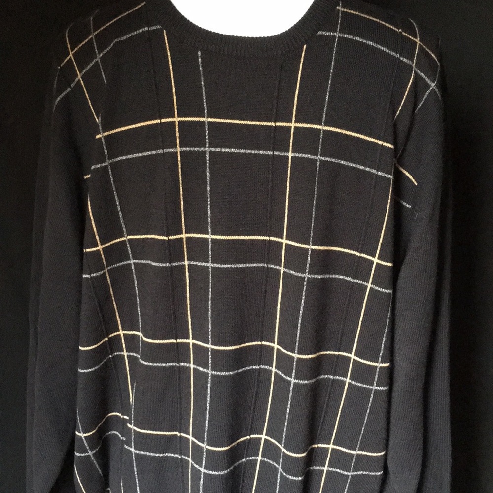 New-Dockers Black Grid Sweater